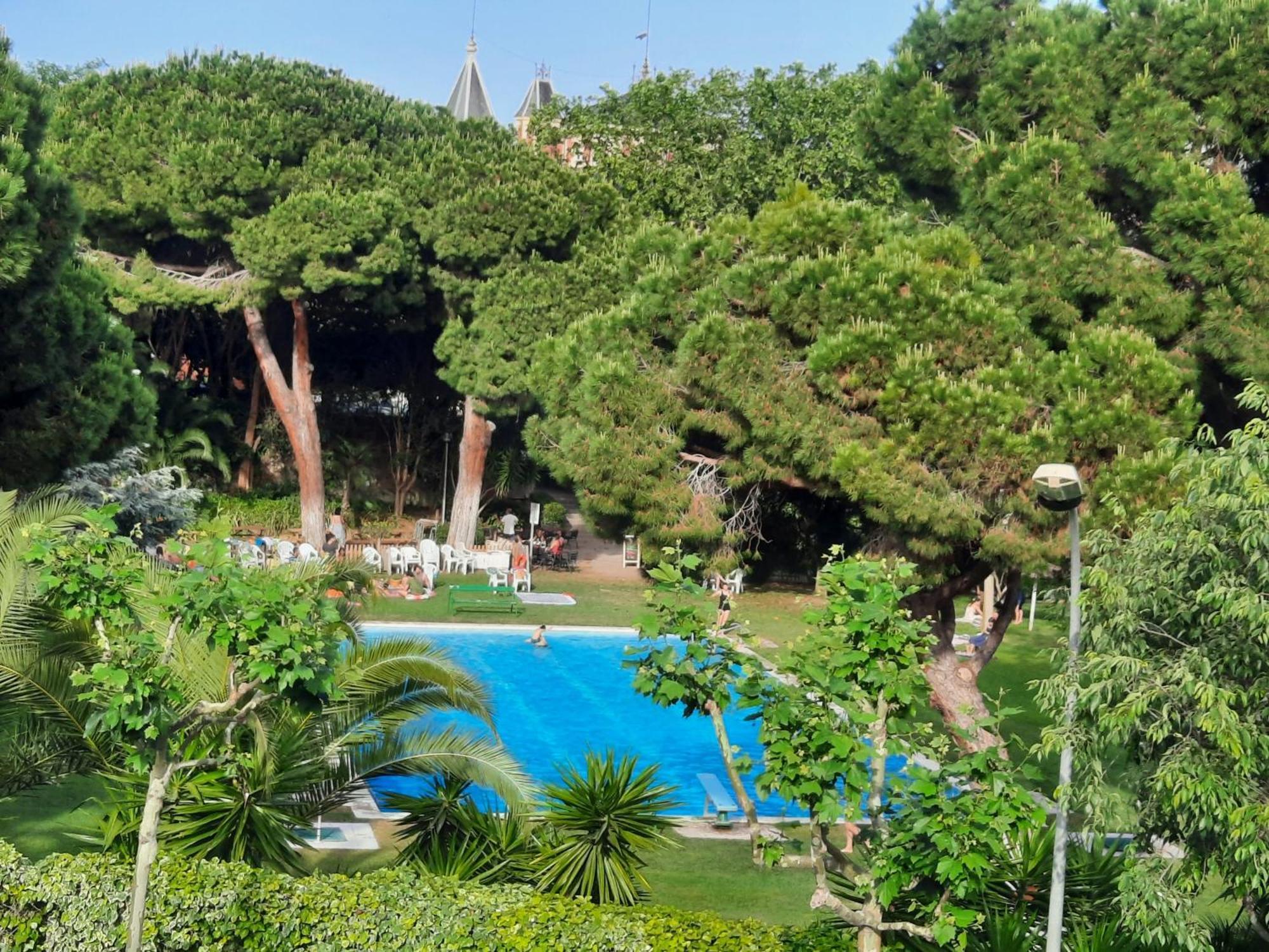 Bright Apartment Near The Beach And Barcelona By Train Masnou Εξωτερικό φωτογραφία